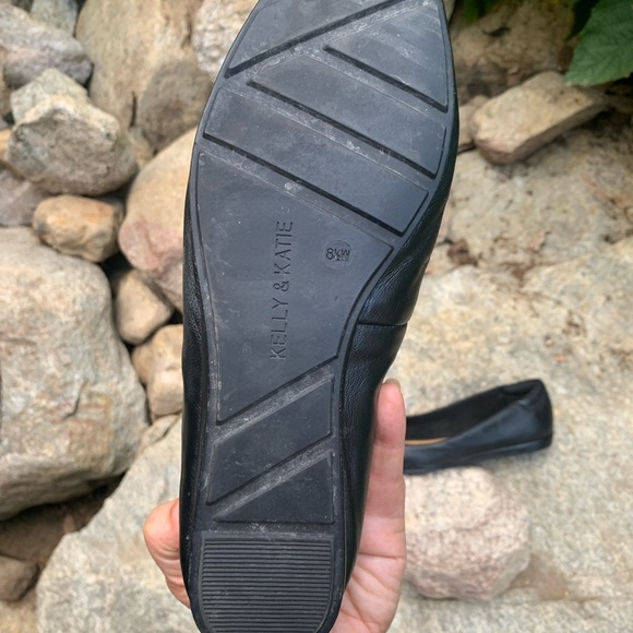 Kelly & Katie Black Women's Flats - Picture 4 of 5